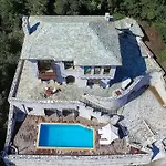 Dionysos Luxury Отель