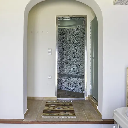 Dionysos Luxury * Keramiaí