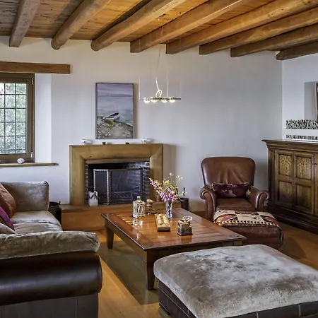 Hotell Dionysos Luxury *