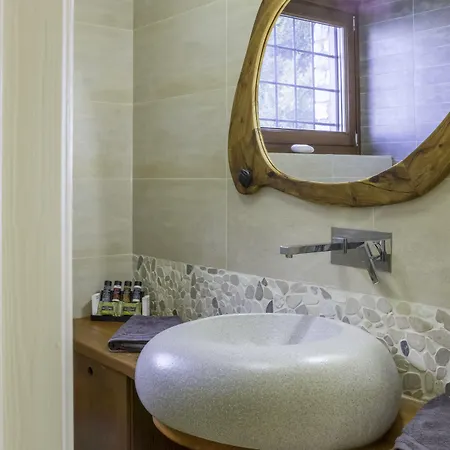 Hotell Dionysos Luxury *